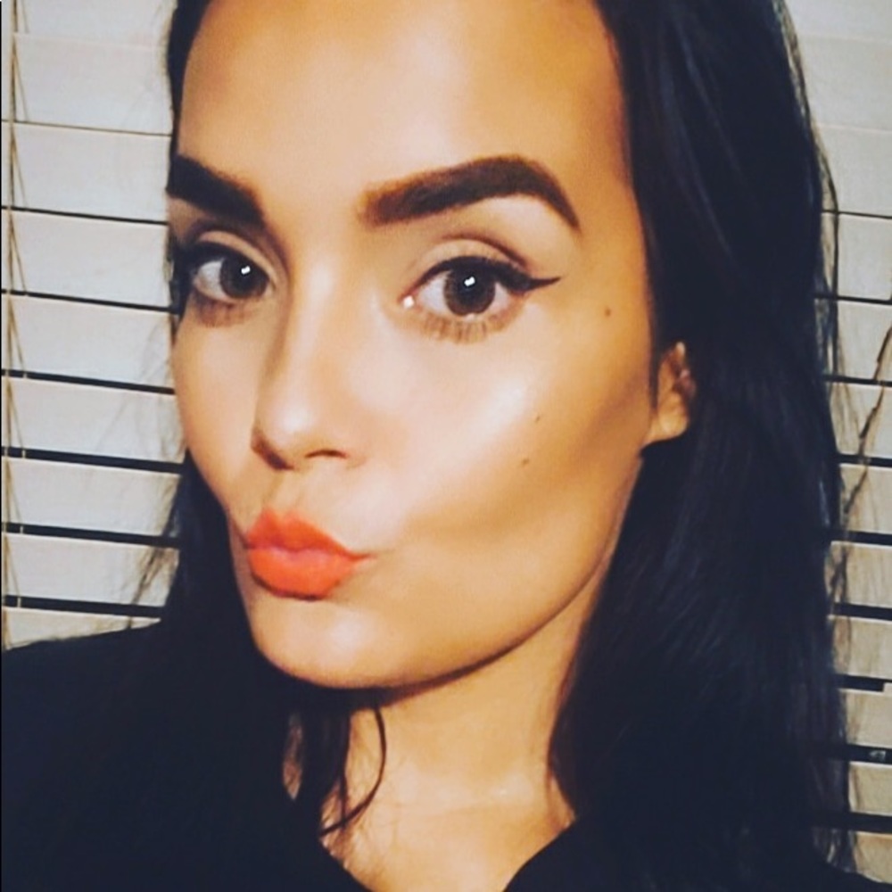 Meet your Posher, Belinda